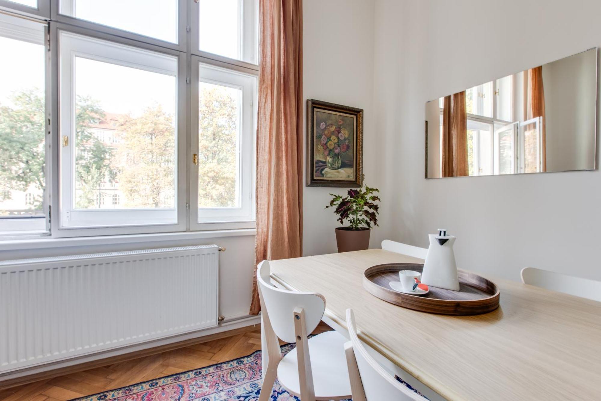 Apartamento Heart Of Old Town Comfy 2bdr 2bath